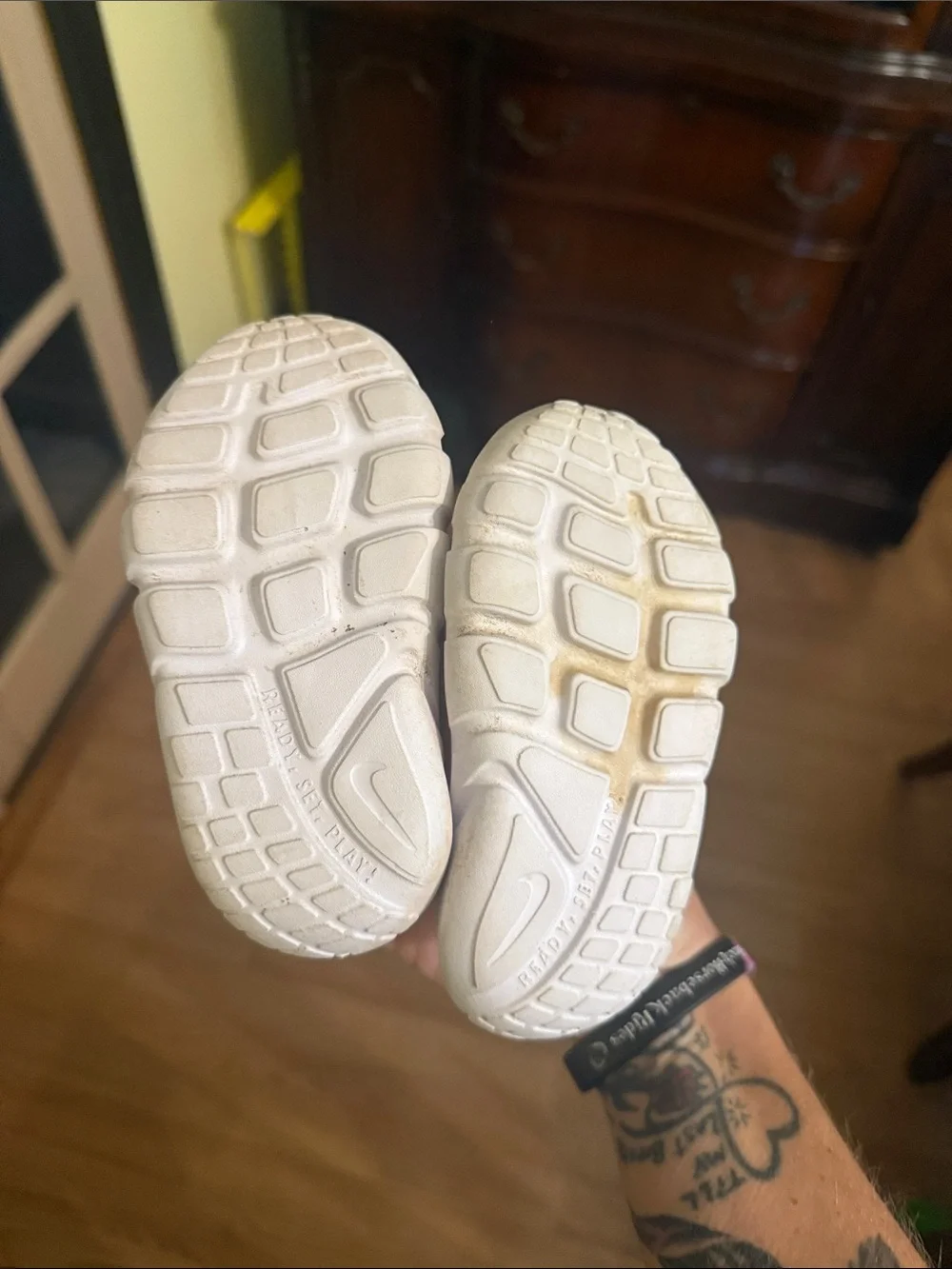 Nike slip design